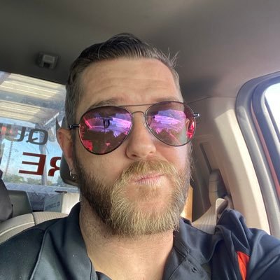 Just getting in to the live stream and gaming