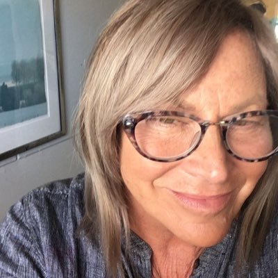 HelenNahoopii's profile picture. Attention must be paid