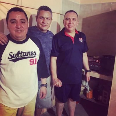 juangesqueda's profile picture. Periodista egresado y titulado en UANL; fotógrafo profesional, ex reportero policiaco en Diario de Mty; Grupo Reforma; amo a mi familia. Sabinero y Sultán.