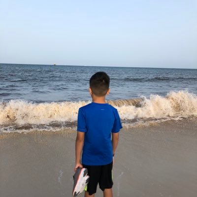 carlosalazarmx's profile picture. Get vaxxed 💉Vote blue 💙 🙂