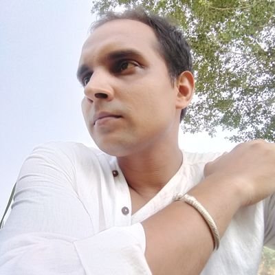 हीरे की काबिलियत रखते हो तो, अँधेरे में चमका करो…रौशनी में तो कांच भी चमका करते है !!🇮🇳🇮🇳🇮🇳
Proud Indian.. Jai Mata Di