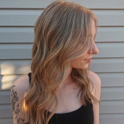 Sims 4// Twitch// Tumblr// Canada