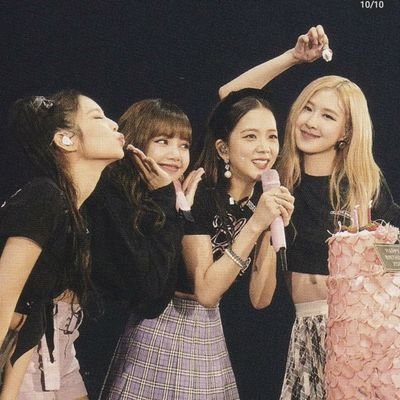 FatimaM43194406's profile picture. 