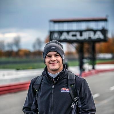 Mechanical Engineer chasing motorsports dreams