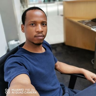 Product Design Graduate💻 ||👷🏾♂️ᵂᵒʳᵏ||ᴾᵃʸ ᴮᶦˡˡˢ💸💳||&ᶜᵃʳʳʸ ᴼⁿ ᵂᶦᵗʰ ᴸᶦᶠᵉ🕺🏾🤸🏾♂️||
@KaizerChiefs ✌🏾 & @ManCity fan