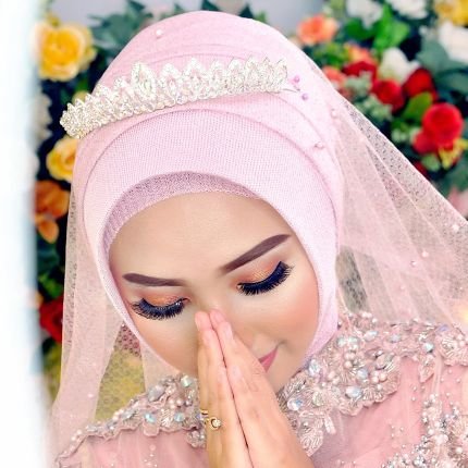 Sudut hati manusia adalah tempat sepi yang sulit ditebak dan dipahami