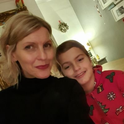 FleurMilsom's profile picture. 