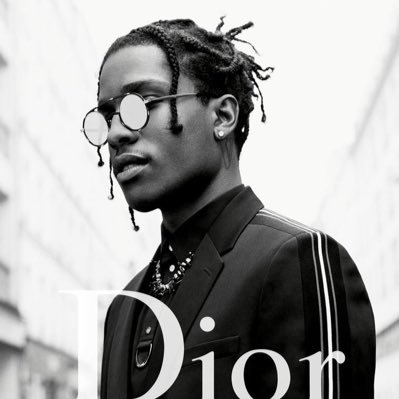 ios159's profile picture. Maybe ios 12😎