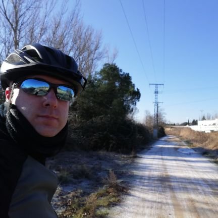 Entre libros y pedales 📚🚴‍♂️