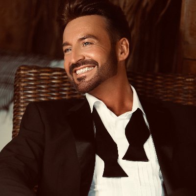 Classical Pop & Musical Theatre performer - Actor. https://t.co/bSV7Az6Skh https://t.co/RasCDXTogA