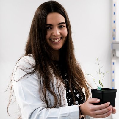 Be fearless in the pursuit of what sets your soul on fire ⚓
Strong passion for plants🌱
Sexual Plant Reproduction & Development Laboratory (SPReD) 💚 @spredlab