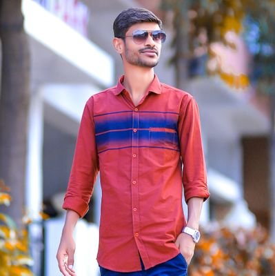 Ravindra8450's profile picture. Student