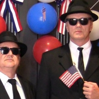 twsofka's profile picture. Carbon based life form attracted to light