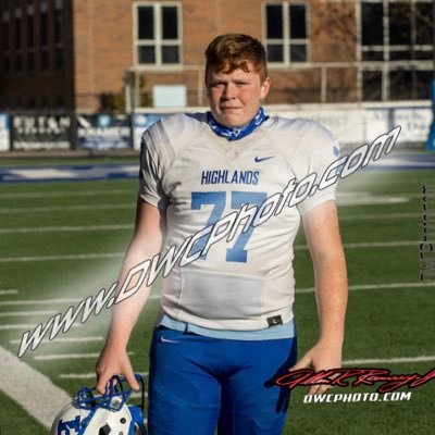 CalebHollingsw3's profile picture. class of ‘23. play football