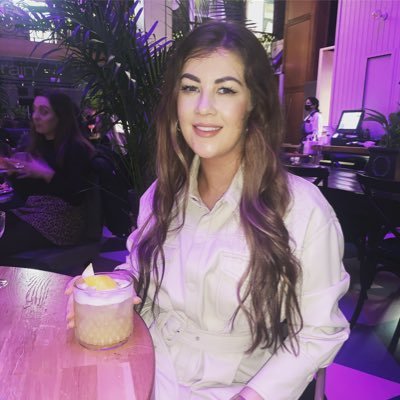 ChellersG's profile picture. Nineteen, student in NUI Galway.