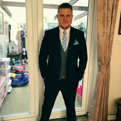 DanSeagrove92's profile picture. Snapchat: danseagrove                                Instagram: Dan Seagrove