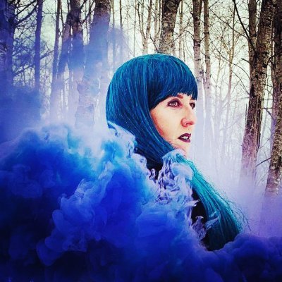 Proposal writer by day, fiction writer by night. Equal parts devious and delightful in a candy-coated, black-booted shell. #amquerying 🏳️🌈
