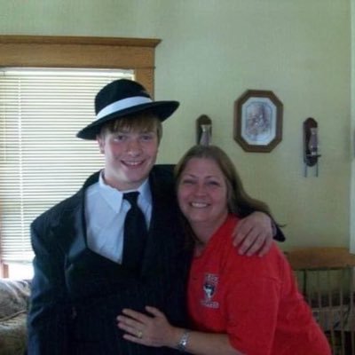 ronda_petty's profile picture. 