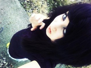 alisaroleplay's profile picture. um 18, single. talk to me?