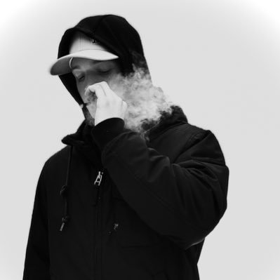 brado_9_'s profile picture. 