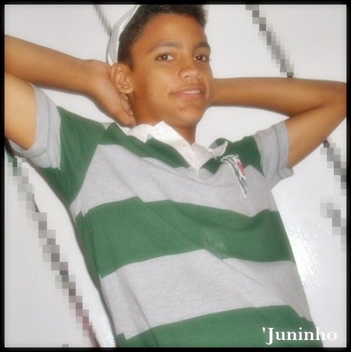 Alvirubro de Coração! e um cara super alegre. 
não estou aqui pra agradar ninguém, gostou bem, não gostou, foda-se, dê unfollow e seja feliz (: