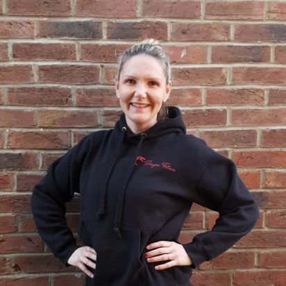 thestinanova's profile picture. Love being outside, keeping fit and have finally found my vocation! Now a fully qualified personal trainer 💪 👊