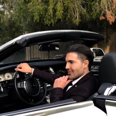 Philanthropist | Entrepreneur | Motivator Founder https://t.co/jUPt13U4Bp🌿 Founder Zeal Management 🎥 -Private Equity 📈 -Auto 🚘 -Biotech 🧬 -Real Estate 🏡