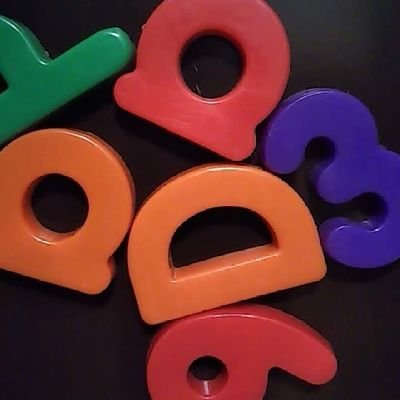 meiroshisho's profile picture. 本が好きなひと。知らないことが多すぎて学ぶことばかり。無言フォローすみません