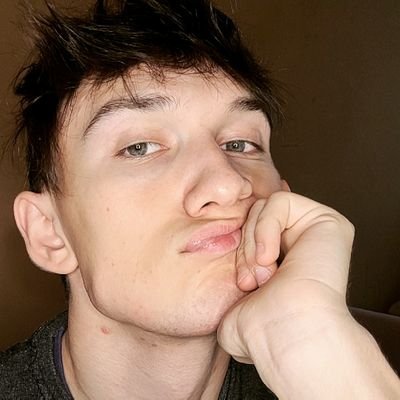 po_lewej's profile picture. członek Nowa @__Lewica | Socjaldemokrata |