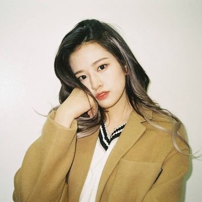 @official_izone : you make me better✨
ExoL❤Once❤Wannable❤Wizone❤
- be yourself✨
