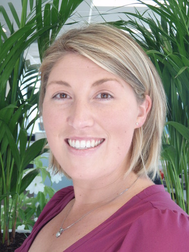 Qualified tree hugger, married to pro golfer and new mum