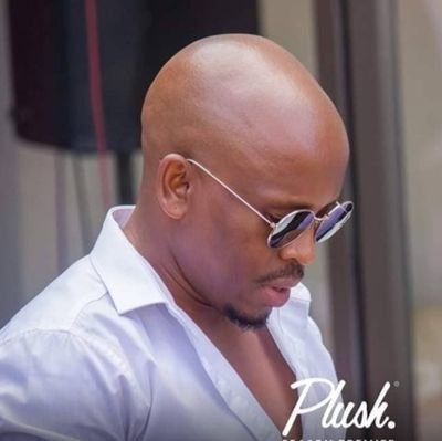 Iam_THiNgZ's profile picture. •Entrepreneur - Financial Planner - Breadwinner - Lover of life - gin drinker - Optimist - Ball of Fire •