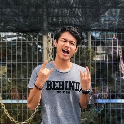 yafshil_'s profile picture. 