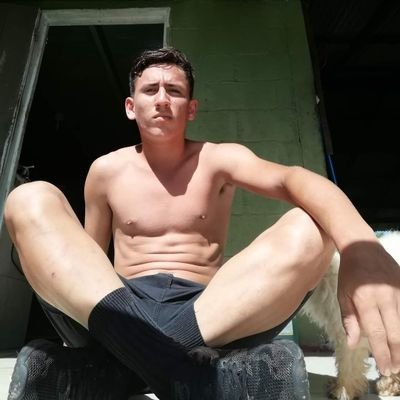 🐄🏞️
amo el ⚽, hacer nuevas amistades, soy muy sociable y vivo en CR