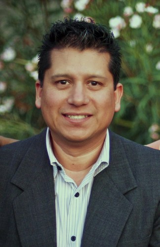 Director de https://t.co/Ce6hdOCSdp Grupo de estaciones en línea. Antes presentador  de noticias para Cadena Mexicana de Noticias, Univision y Telemundo.