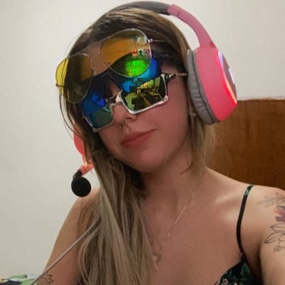 mikamiiko's profile picture. Oi, sugar baby 🙋‍♀️ me manda um pix e eu digo o que acho de você kkkkkkk. kamillykwk@gmail.com
