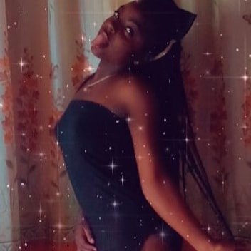 GrahamKenesha's profile picture. I love to dance and take pictures of my self😎and I also like to play with my tongue👅👅