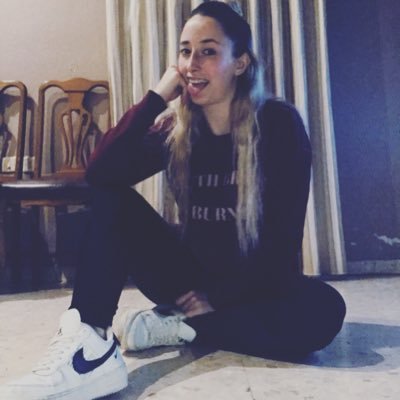 Melanie99986128's profile picture. Pequeña08💜 Amoorsitto💛 La chica que llora por todo y llora por nada,que lleva siempre la nariz congelada y el corazon tan caliente🥶🤯 Feria🏠👨‍👩‍👧