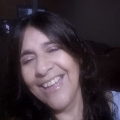 Cada ser humano es un mundo, es único en su esencia.....amo la vida....la naturaleza. ....