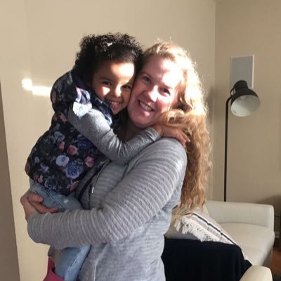 debraannhanzrob's profile picture. rookie tweeter.