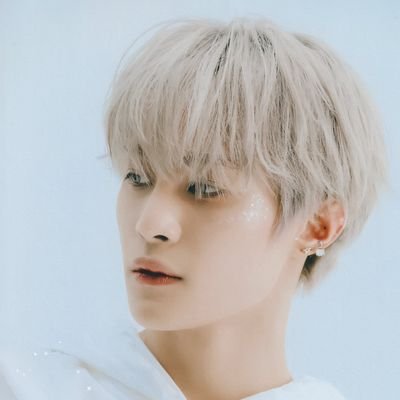 ★ 27 she/her 🏳️🌈🇨🇦 kinda ia, dont post much but online alot, dms always open
