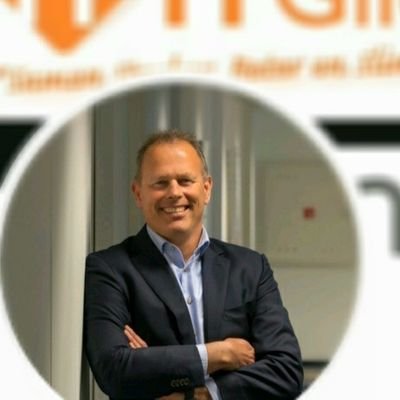 Founder en Partner @ITGilde a coöperative of (90) highly experienced Linux/Unix Dev/Ops Specialists.