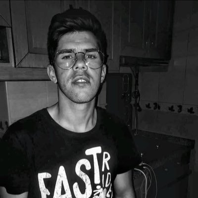 PUBG ID: 5665120786 EKLE BERABE OYNAYALIM. Whatsapp Numaram +38977537326 MESAJ AT OYUN OYNAYALIM GÜZELCENE