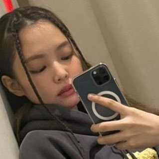 ros318339923's profile picture. 