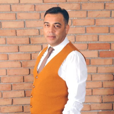 Vatan Eğitim Kurumları CEO / TÖDER YKÜ /GÜSİAD Gen. Sekreteri/ Marmara Üniv. Coğrafya/istanbul Üniv. Kültürel Miras