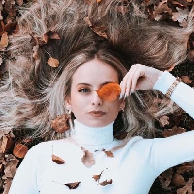 cemresolmaz1234's profile picture. 