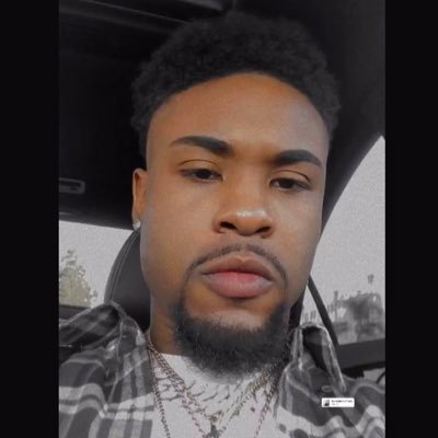 Rozay😈 Artist/SongWriter✍️🎙 L.A🌴🏆Rozay Entertainment☔️NOt a PoPsTaR🤮