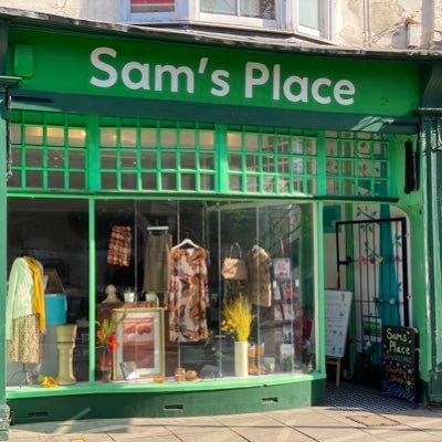 A quirky boutique charity shop in Southsea, supporting the vital work of the Samaritans Portsmouth and East Hampshire Branch.