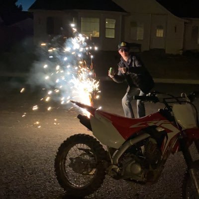 Macray32139090's profile picture. fortnite rocks