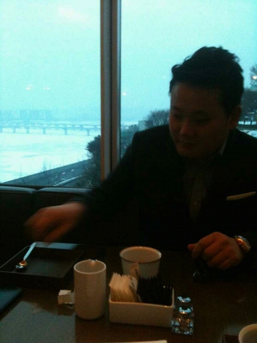 wando7777's profile picture. 청년 실업가 / 강남근본론 주창자 / 주접 지존 / 강북 로맨티스트